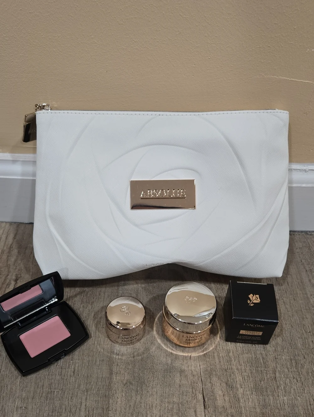 NWT! LANCOME ABSOLUE SKINCARE SET!